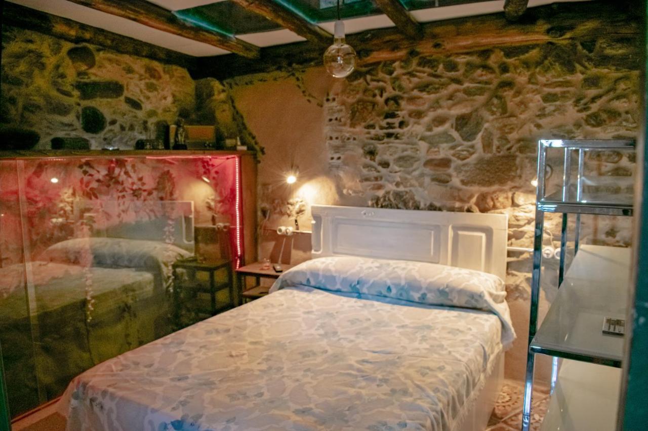 Casa En Zona Medieval Монфорте де Лемос Екстериор снимка