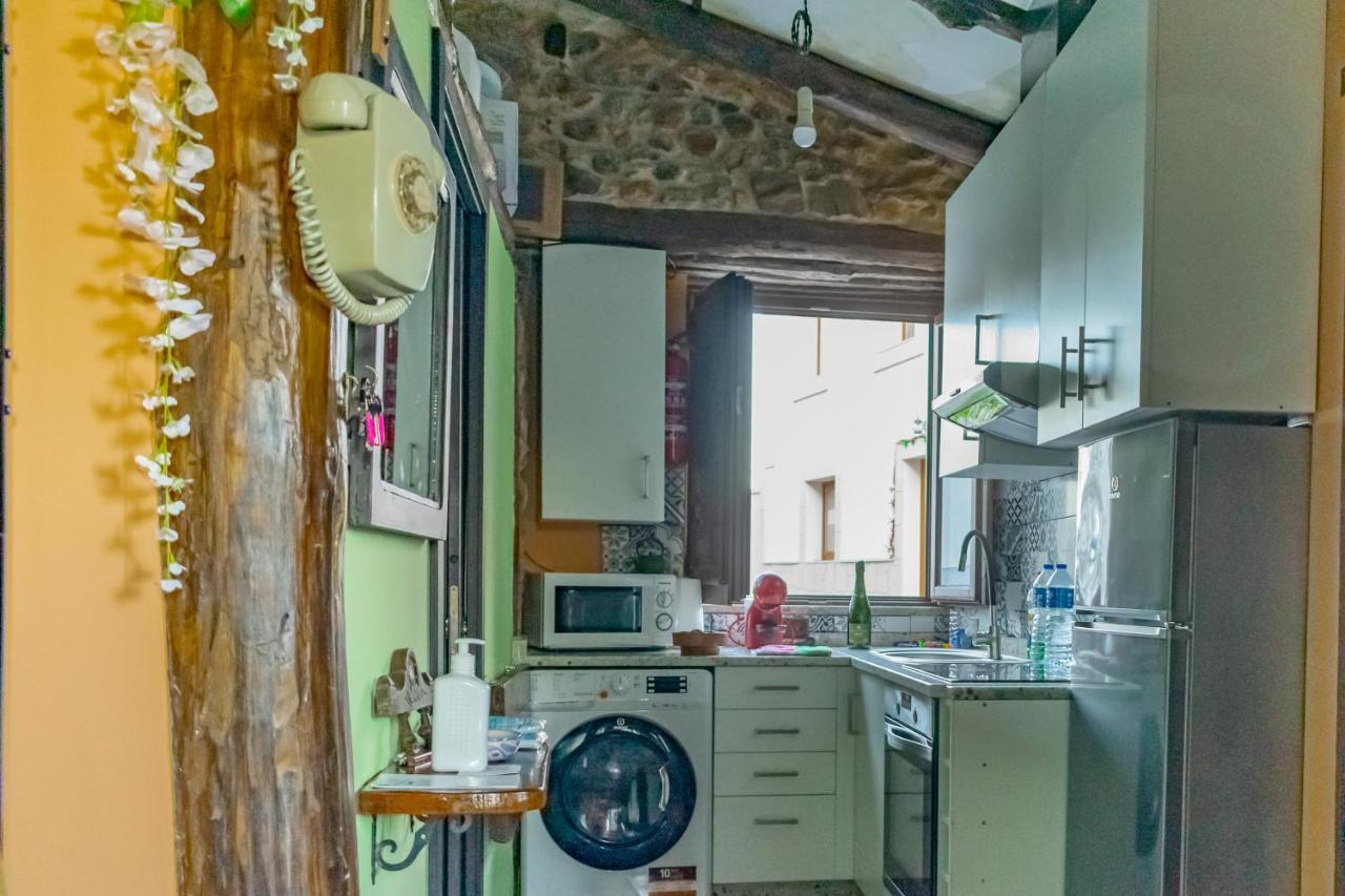 Casa En Zona Medieval Монфорте де Лемос Екстериор снимка